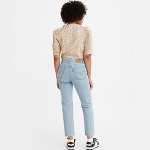Levi’s Wedgie Straight Leg Cropped Jeans